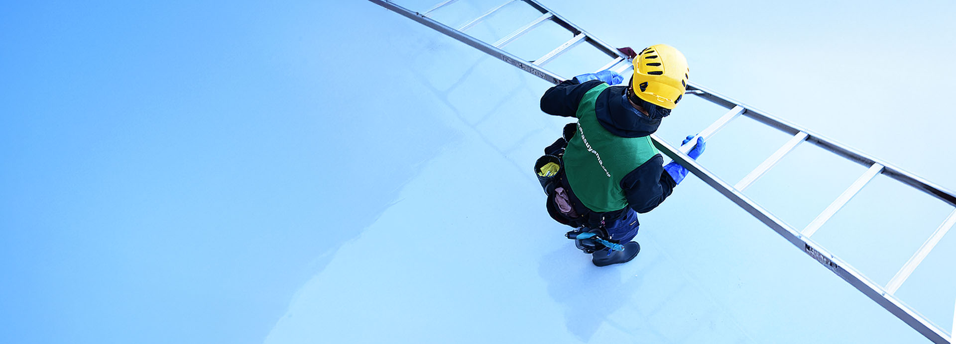 烏山スタッフの作業風景