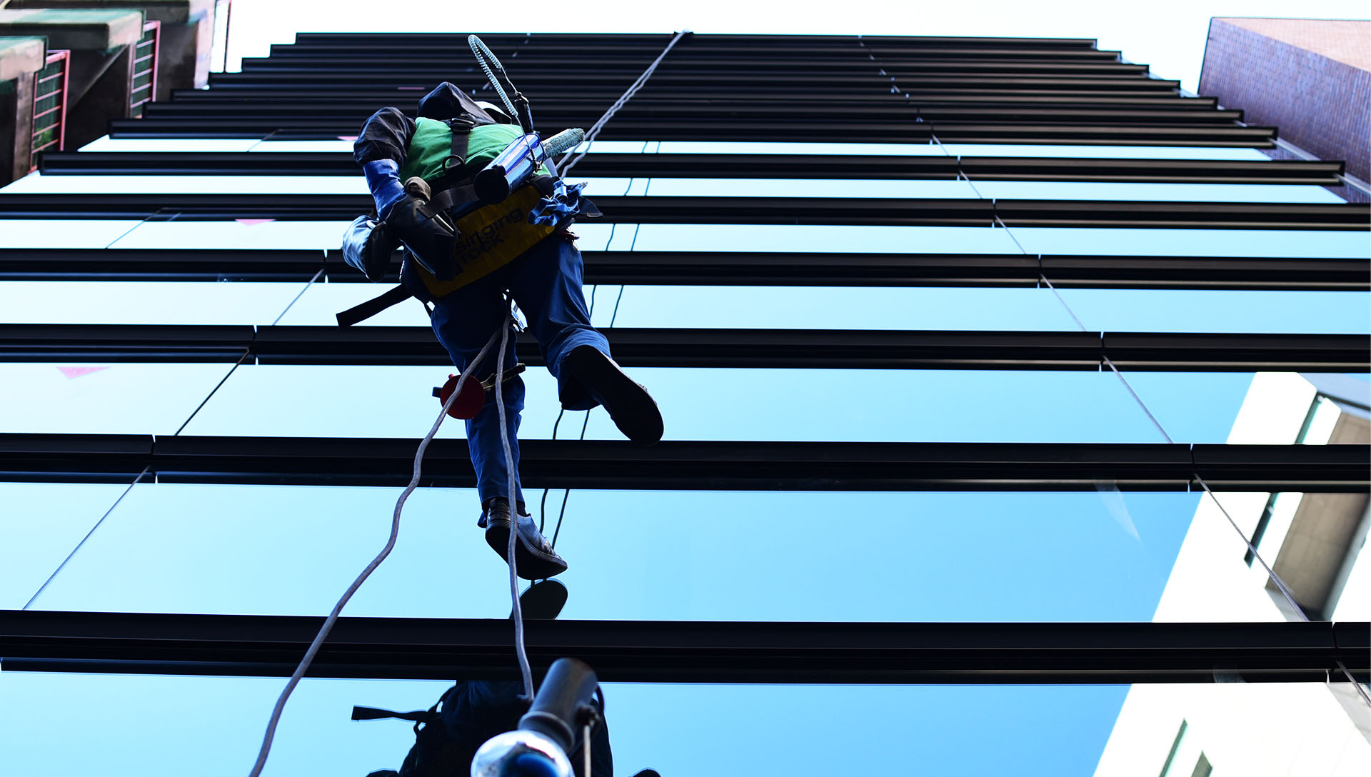 烏山の高所清掃作業