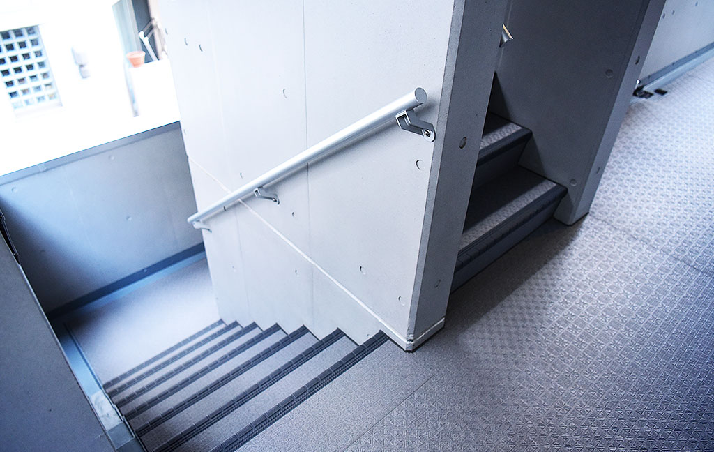 エルデ板橋｜階段