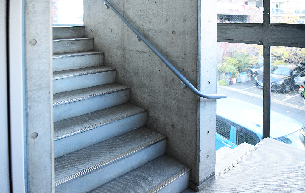 アークナカノ｜階段